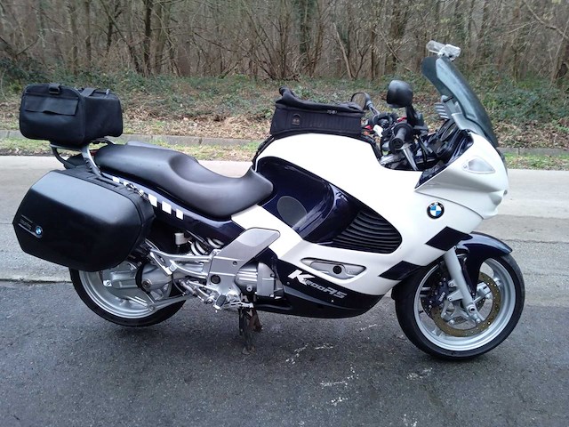 Bmw - k 1200 rs - motorfiets - afbeelding 1 van  10