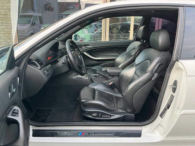 Bmw - m3 - car - 2002 - afbeelding 7 van  34