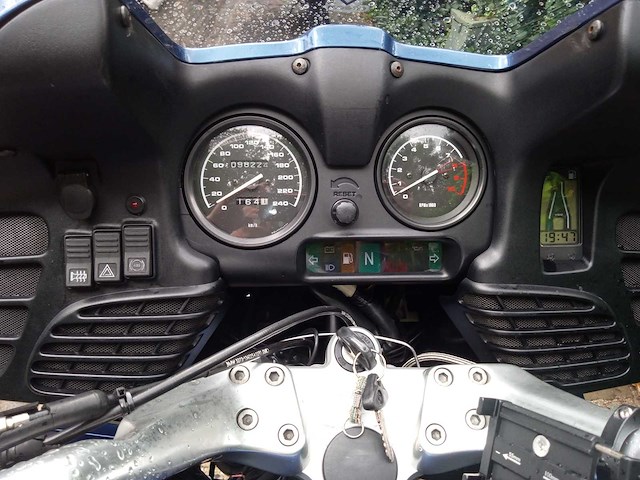 Bmw - r 1100 rt - motorfiets - afbeelding 4 van  8