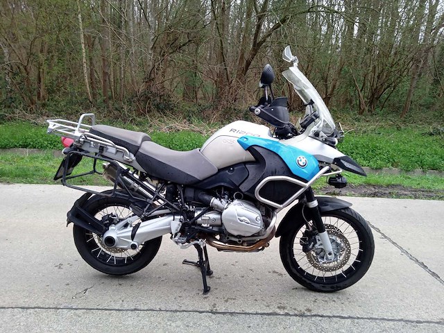 Bmw - r 1200 gs adventure - motorfiets - afbeelding 1 van  6