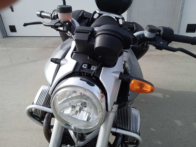 Bmw - r 1200 r - motorfiets - afbeelding 12 van  13