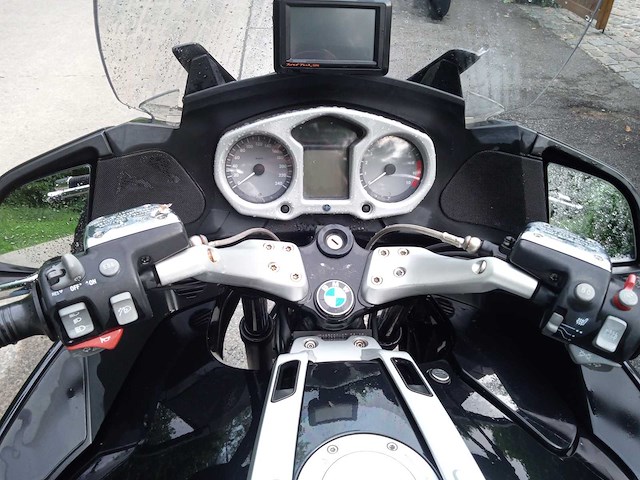 Bmw - r 1200 rt - motorfiets - afbeelding 8 van  9