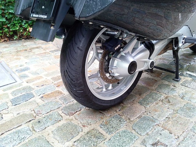 Bmw - r 1200 rt - motorfiets - afbeelding 4 van  4