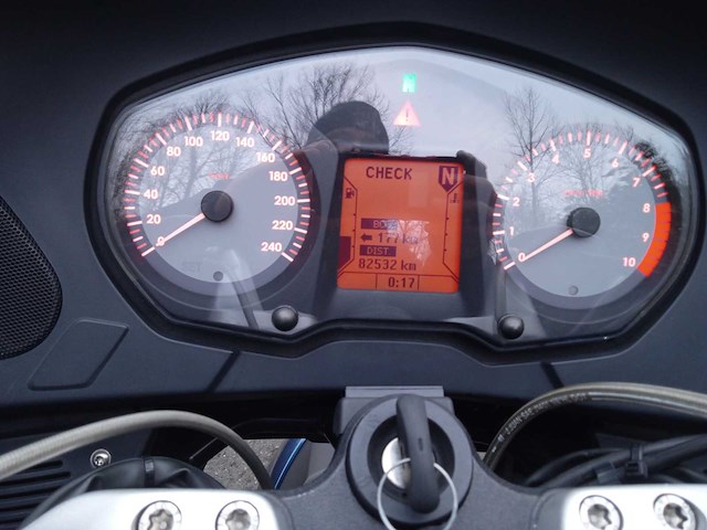 Bmw - r 1200 rt - motorfiets - afbeelding 11 van  11