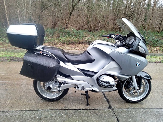Bmw - r 1200 rt - motorfiets - afbeelding 1 van  13