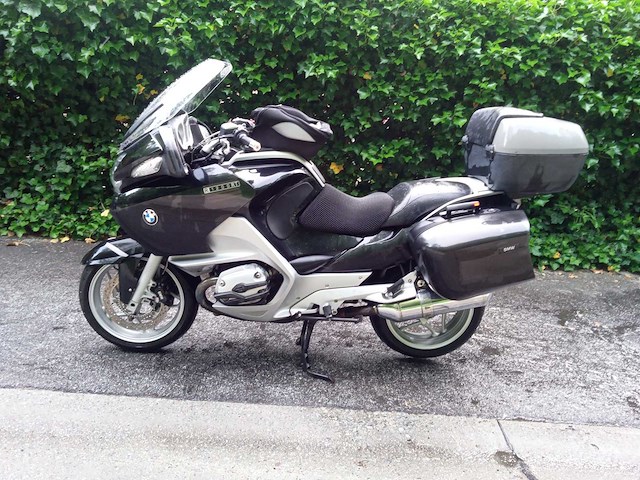 Bmw - r 1200 rt - motorfiets - afbeelding 1 van  9