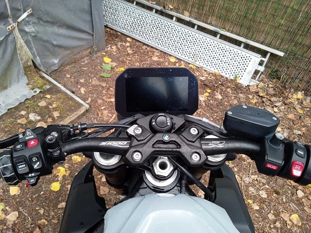 Bmw - s 1000 r - motorfiets - afbeelding 2 van  11