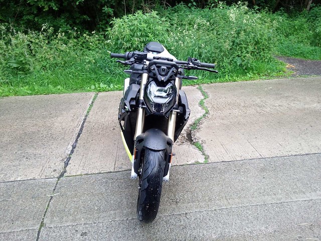 Bmw - s 1000 r - motorfiets - afbeelding 8 van  11