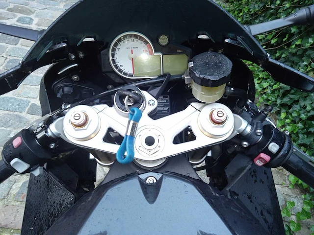 Bmw - s 1000 rr - motorfiets - afbeelding 4 van  6