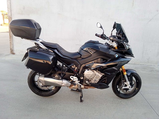 Bmw - s 1000 xr - motorfiets - afbeelding 1 van  12