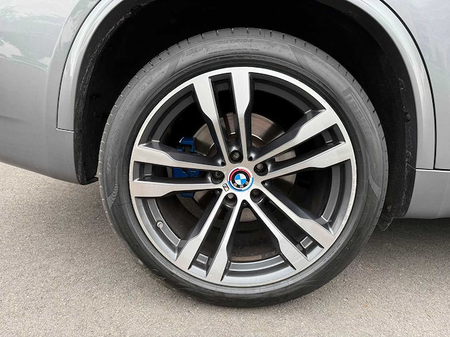 Bmw - x5 - m50d - car - 2017 - afbeelding 2 van  32