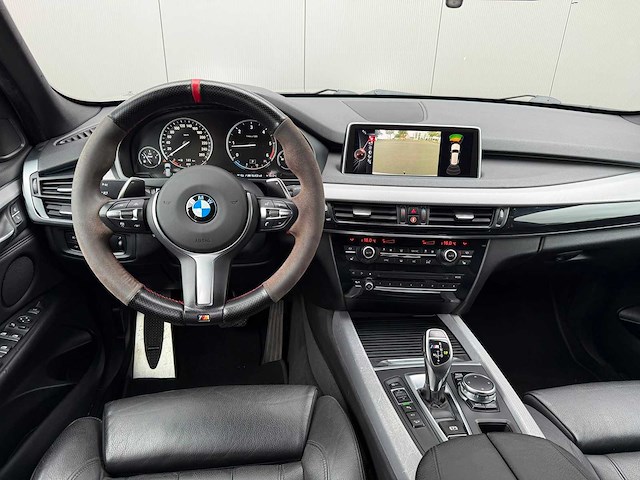 Bmw - x5 - m50d - car - 2017 - afbeelding 4 van  32