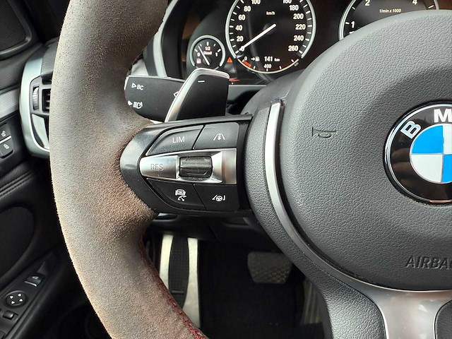 Bmw - x5 - m50d - car - 2017 - afbeelding 13 van  32