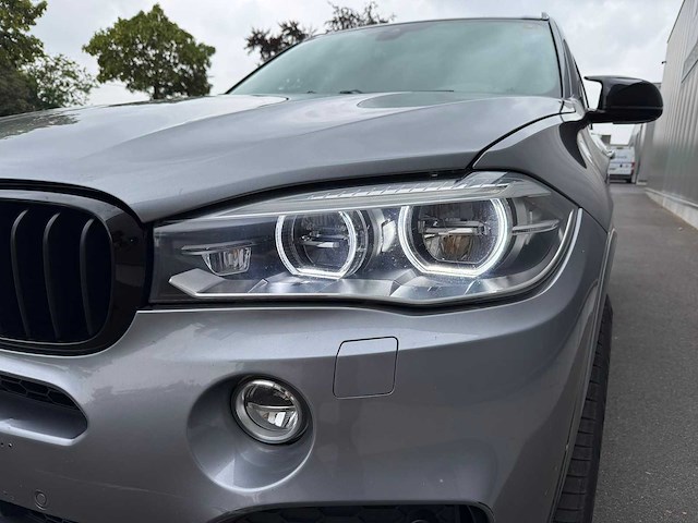 Bmw - x5 - m50d - car - 2017 - afbeelding 29 van  32