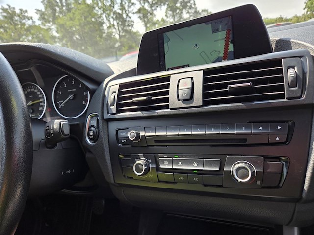 Bmw 1 hatch (f20) 116 d efficientdynamics edition, 2012 - afbeelding 17 van  44