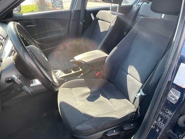 Bmw 1 personenauto - afbeelding 3 van  14