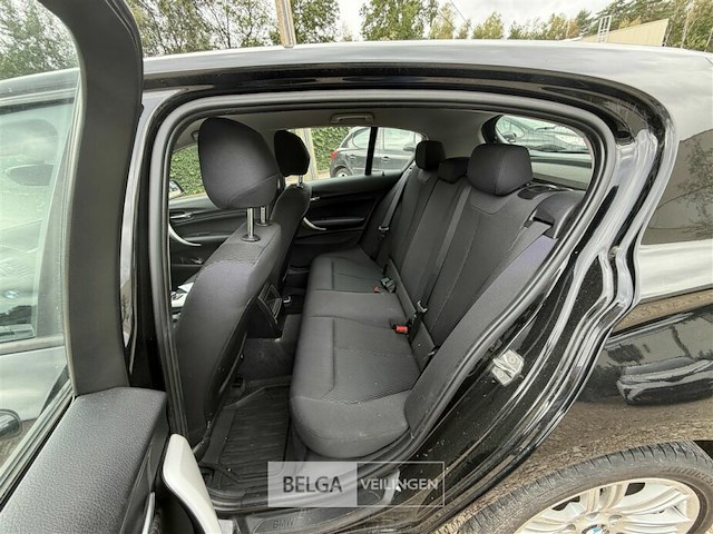 Bmw 114d - afbeelding 22 van  28