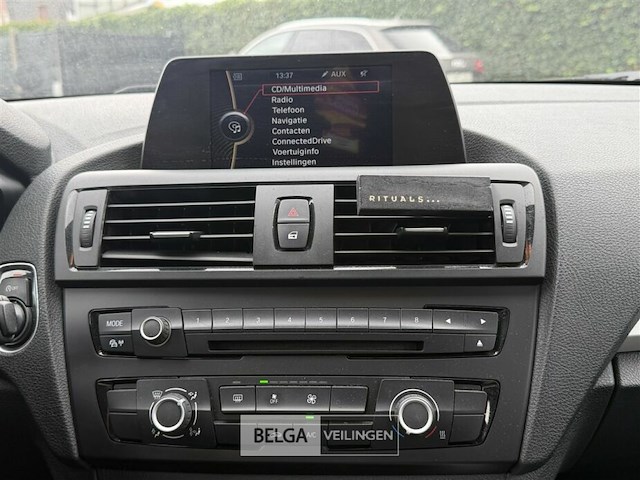 Bmw 114d - afbeelding 24 van  28