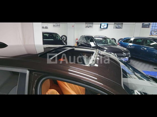 Bmw 116da * automatisch * sport edition: 2018 19" sport wheels + gps + airconditioning + schuifdak - afbeelding 25 van  29