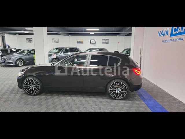 Bmw 116da * automatisch * sport edition: 2018 19" sport wheels + gps + airconditioning + schuifdak - afbeelding 28 van  29
