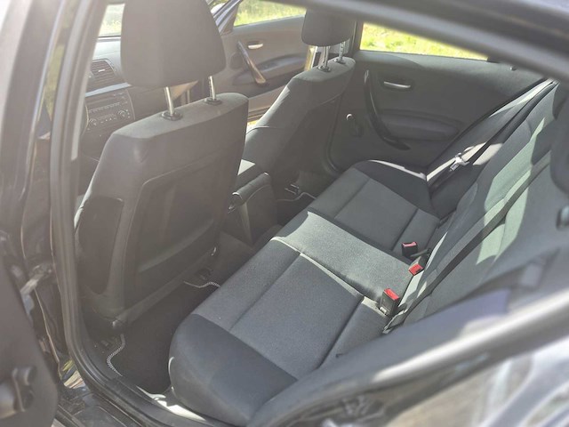 Bmw 116i serie 1 e87 auto uit 2005 - afbeelding 15 van  28