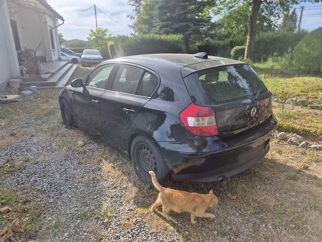 Bmw 116i serie 1 e87 auto uit 2005 - afbeelding 24 van  28
