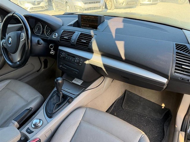 Bmw 120i, 2004 - afbeelding 15 van  27