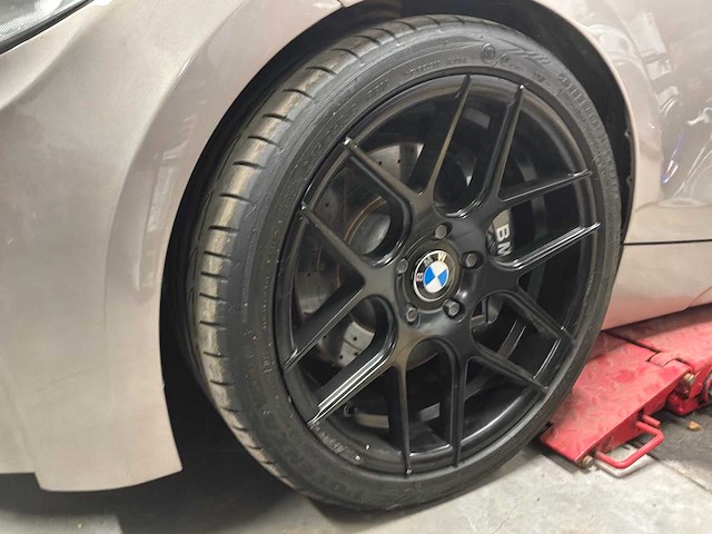 Bmw 135i coupé/1 serie e82 auto uit 2008 - afbeelding 3 van  46