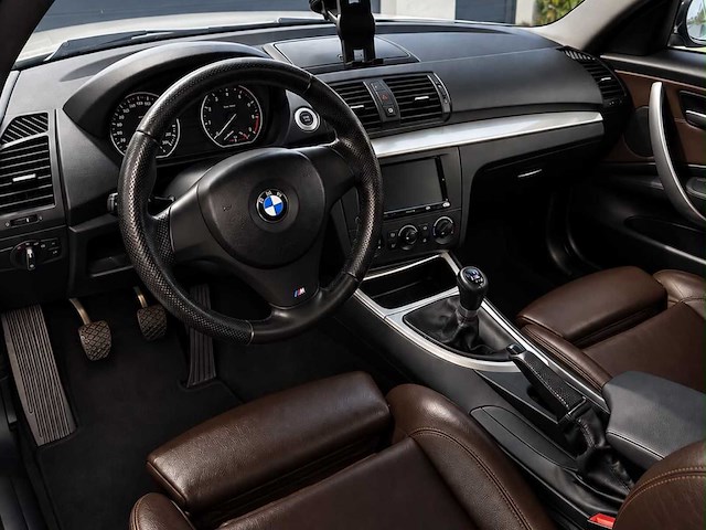 Bmw 135i coupé/1 serie e82 auto uit 2008 - afbeelding 29 van  46