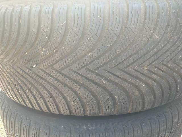 Bmw 17 inch set van 4 banden voor bmw + velgen met sensoren - afbeelding 7 van  12