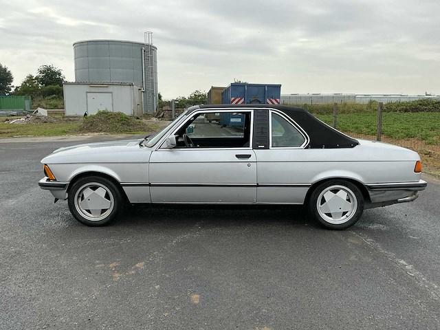 Bmw 1711 316 oldtimer - afbeelding 11 van  22