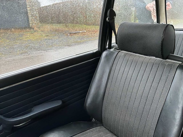 Bmw 2002 vintage auto's > 15 - afbeelding 19 van  51