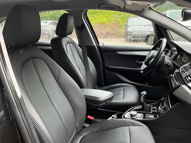 Bmw 2018d active tourer car 2018 - afbeelding 11 van  13