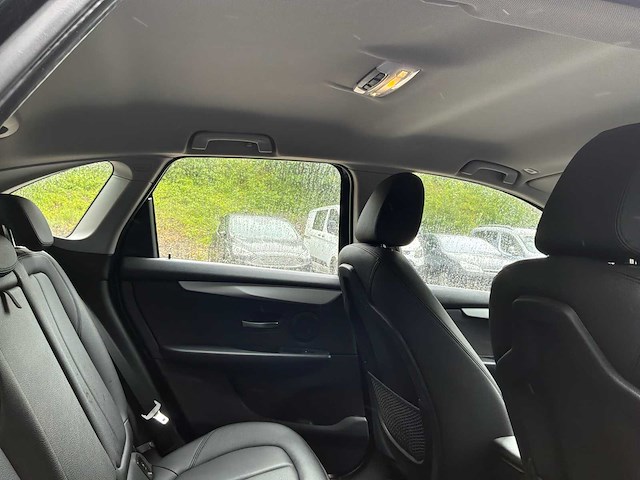Bmw 2018d active tourer car 2018 - afbeelding 22 van  39