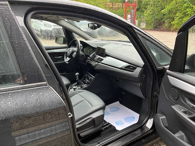 Bmw 2018d active tourer car 2018 - afbeelding 37 van  54