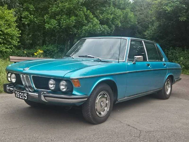 Bmw 2500 vintage auto uit 1973 - afbeelding 1 van  49