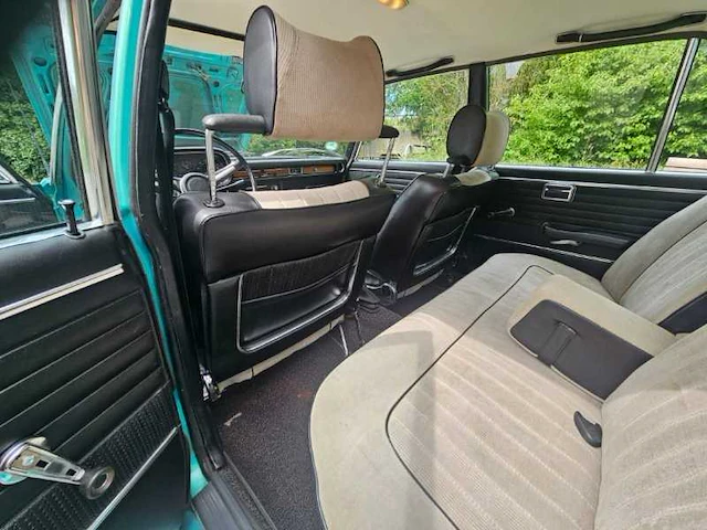 Bmw 2500 vintage auto uit 1973 - afbeelding 22 van  49