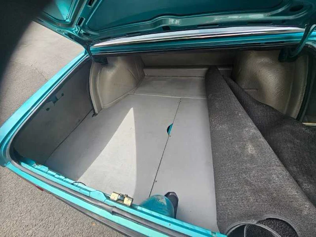Bmw 2500 vintage auto uit 1973 - afbeelding 35 van  49