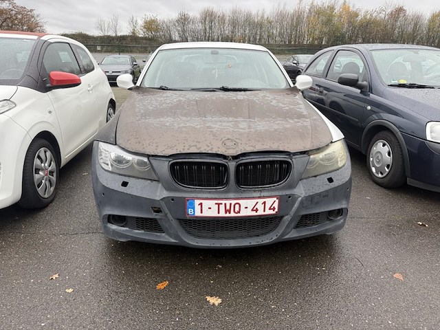 Bmw 3 (e90) 318 d, 2009 - afbeelding 12 van  31
