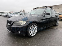 Bmw 3 (e90) 318 da challenge 136 at, 2011
