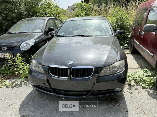 Bmw 3, enkel voor vergunninghouders en erkende centra voor verschrotting - afbeelding 3 van  10