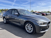 Bmw 3 f30 (316d), 2013 - afbeelding 23 van  38