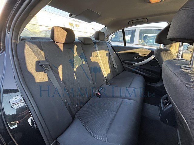 Bmw 3 (f30) 318 d, 2013 - afbeelding 15 van  25