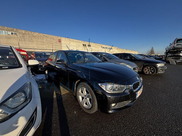 Bmw 3 (f30) 318 d, 2013 - afbeelding 19 van  25