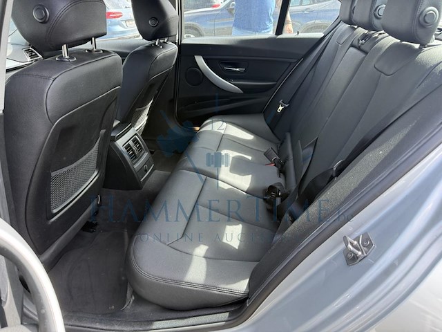 Bmw 3 f30 (lci 318ia), 2016 - afbeelding 19 van  41