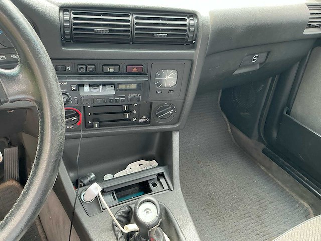 Bmw 3 reeks 320i oldtimer - afbeelding 6 van  33