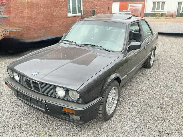 Bmw 3 reeks 320i oldtimer - afbeelding 1 van  33