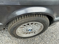 Bmw 3 reeks 320i oldtimer - afbeelding 15 van  33