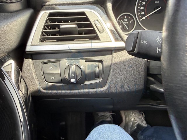 Bmw 3 touring 318 dx, 2017 - afbeelding 13 van  31