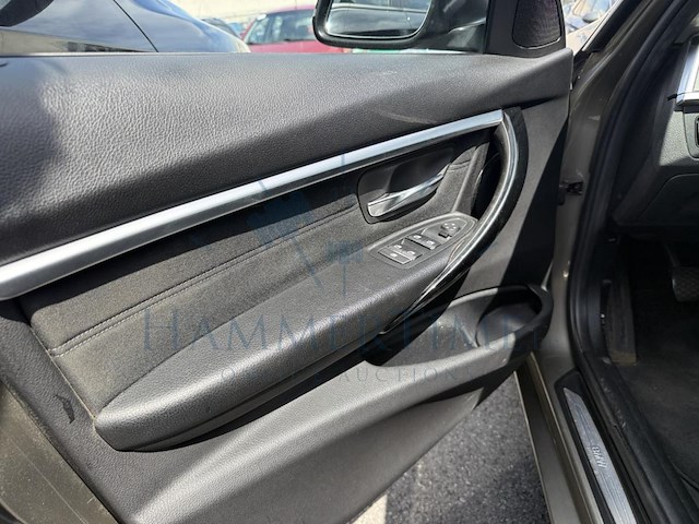 Bmw 3 touring 318 dx, 2017 - afbeelding 29 van  31